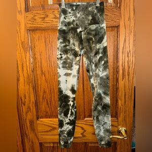 Lululemon align super high rise diamond dye